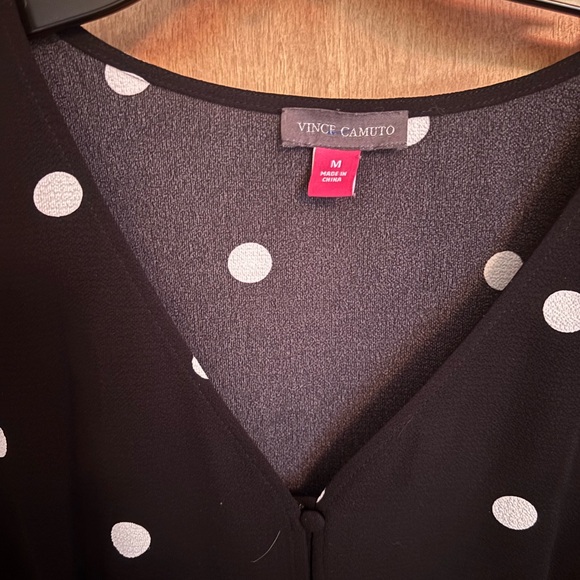 Vince Camuto blouse size M black and white polka dot - Picture 2 of 7